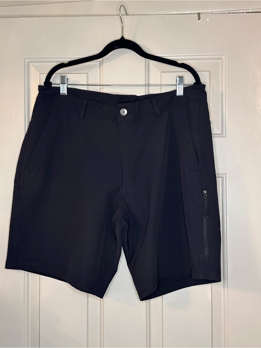 The North Face Men's Black Hybrid Performance Shorts